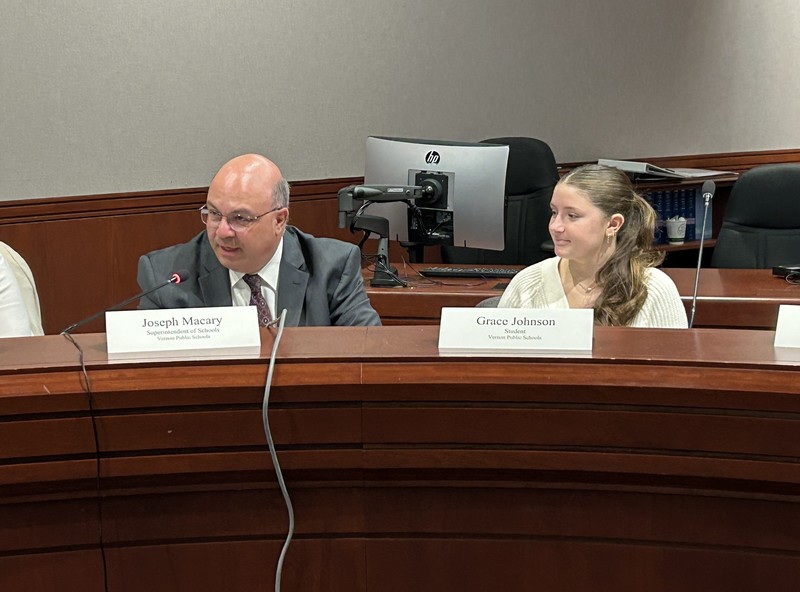 Vernon Superintendent Dr. Macary speaks to commissioner of education