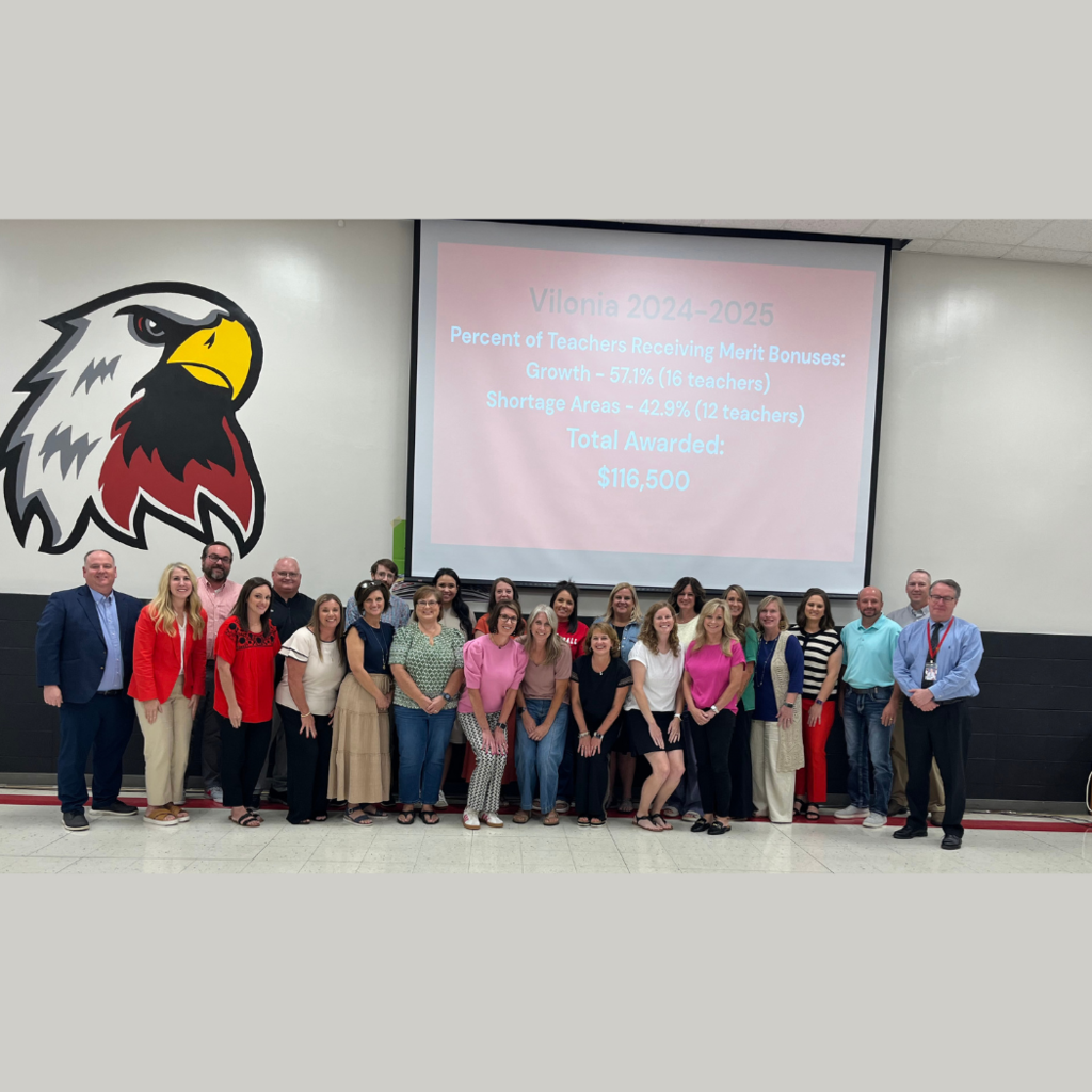 VSD BOARD RECOGNIZES TEACHERS