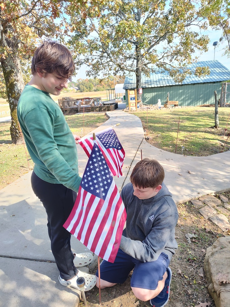 Vilonia Students Supporting Our Local Veterans' Museum