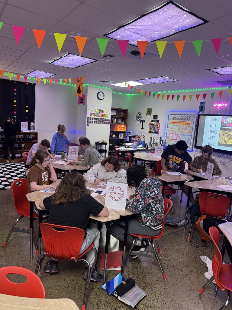 Sixth Graders practice argumentative writing by researching about King Tut.