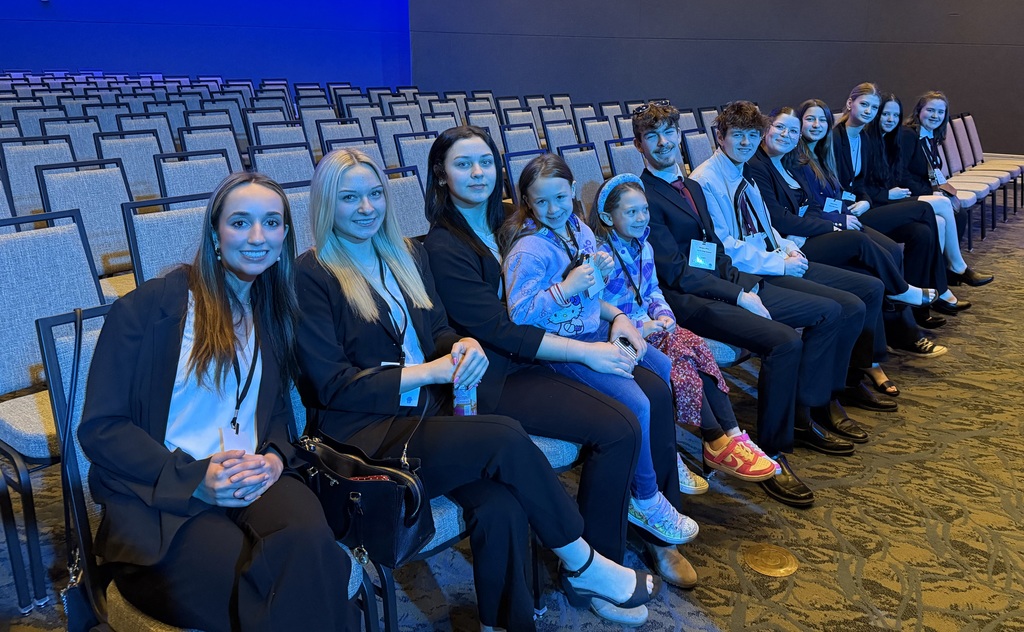 VHS Students at HOSA State