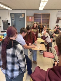 Alum visits Mr. Glover's Science Class