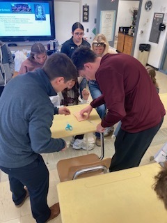 Alum visits Mr. Glover's Science Class