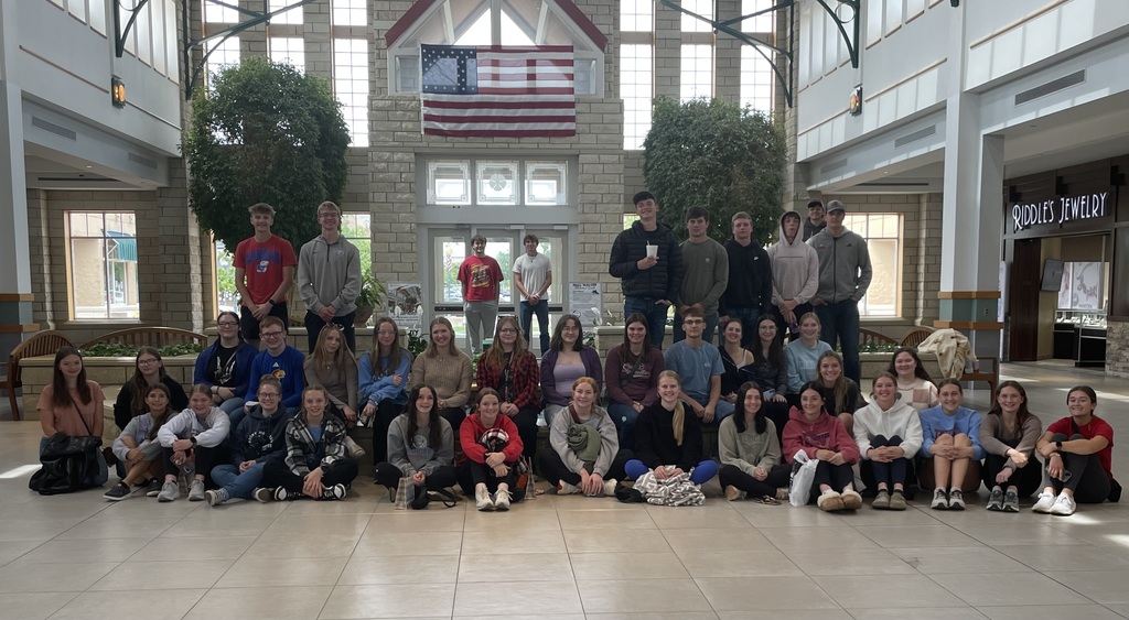 WHS Blue & Red Excelsior Cardholders celebrated their academic achievement today by going to a movie & eating at HuHot. Shout out to AMC Movie Theatre in Manhattan & HuHot at the Mall for their generous discounts. Thank you also to Stockgrowers State Bank for their sponsorship of the meal at HuHot!