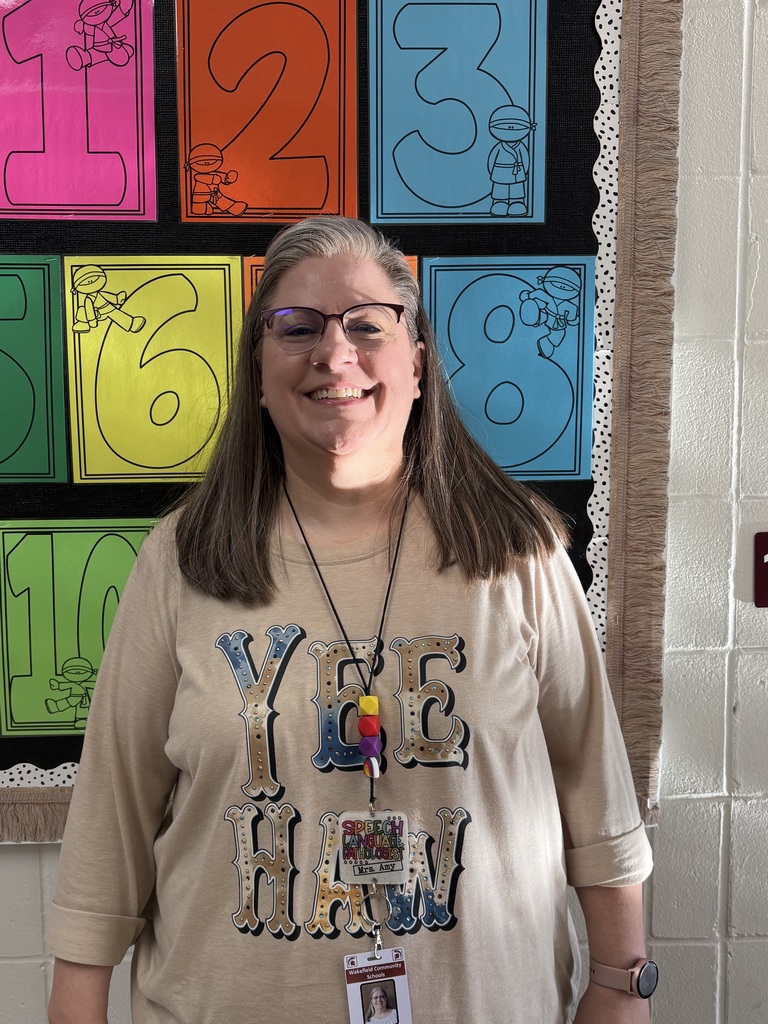 👋 New faces. New names. Same passion. Meet our new-ish staff for the 2025–2026 school year! Jeremiah Chase, Industrial Technology/Student Teacher Karlee Karnes, Vocal Music Jamie Gamble, Elementary Special Education Allie Holcomb, School Psychologist Daryl Harrison, Industrial Technology/Supervising Student Teacher Niki Haglund, High School Administrative Assistant Amy Bennett, Speech and Language Pathologist