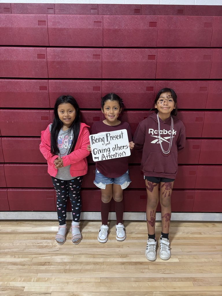 It isn't always easy to shut out the distractions and give our attention to others, but these girls did just that this week! A huge shout-out to Emily, Camila, and Amanda for showing the Positivity Project strength of Other People Mindset: Being Present and Giving Others My Attention!