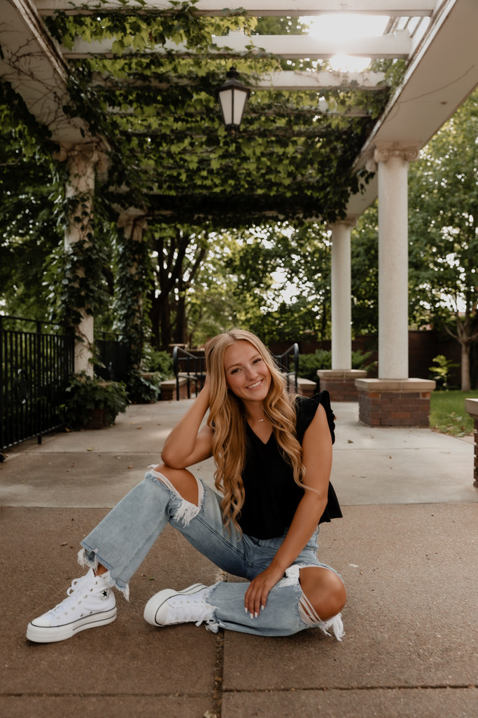 senior pictures of Ashlyn Riewer 