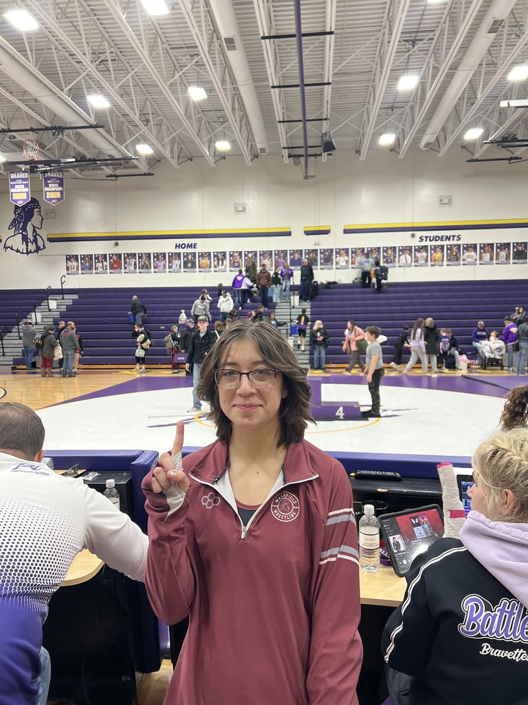 Girls Wrestling Results  Mimi - 1st in the 135 JV bracket Natalee -  4th in the 190 bracket
