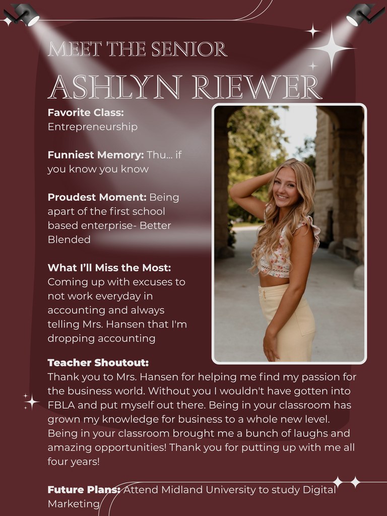 Ashlyn  - Senior Spotlight 