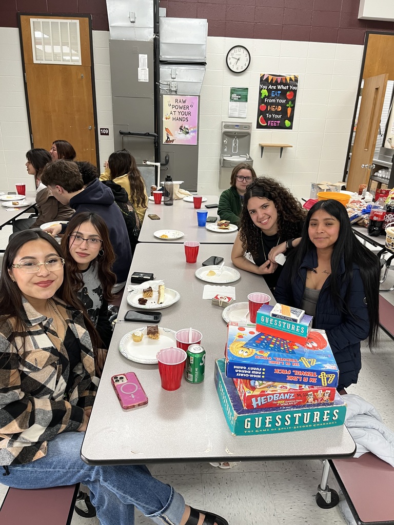 Senior Cookout - Group pictures