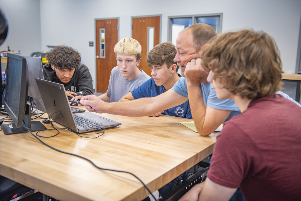 CTE Students at Wakulla County Schools Engineering