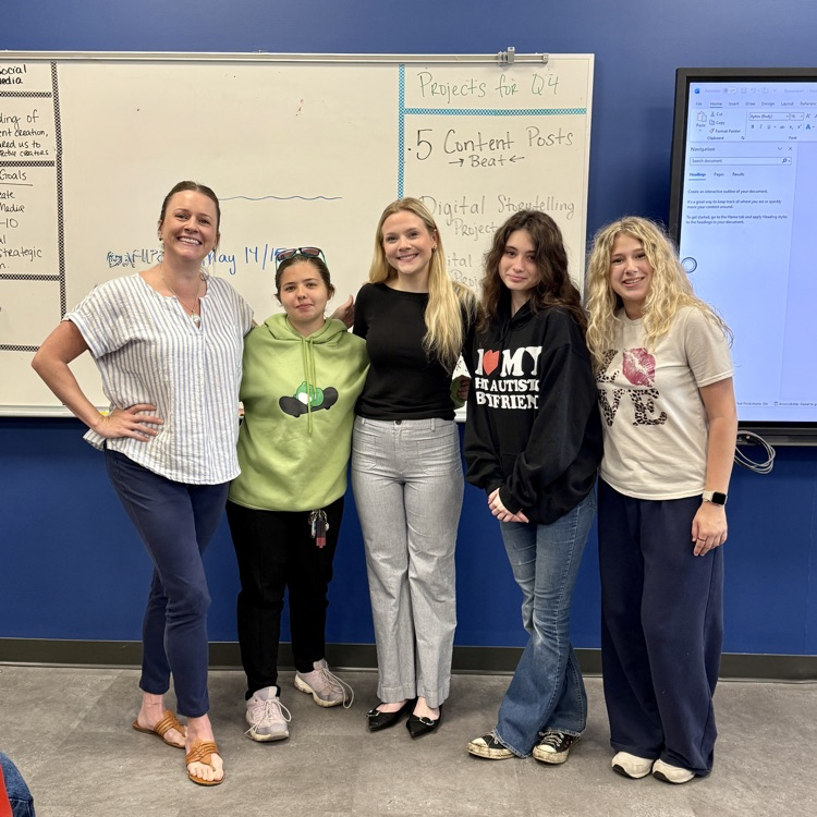 Molly Bowell and Journalism students 