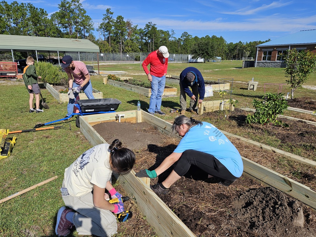 🌻 3 TONS OF SOIL. 2,700 LBS. OF COMPOST. ONE AMAZING COMMUNITY! 🌻 What an incredible effort to rebuild the Crawfordville Elementary School Garden! A special thank you to Wakulla Rotary Club, UF Extension, Wakulla County Schools, and Sodexo for the donations, teamwork, and collaboration that made this project possible. Most importantly, a HUGE THANK YOU to every volunteer who rolled up their sleeves and helped us get it done! 💚💪 We couldn't have done it without you. Thank you for investing your time and energy into creating something special for our students and school community!