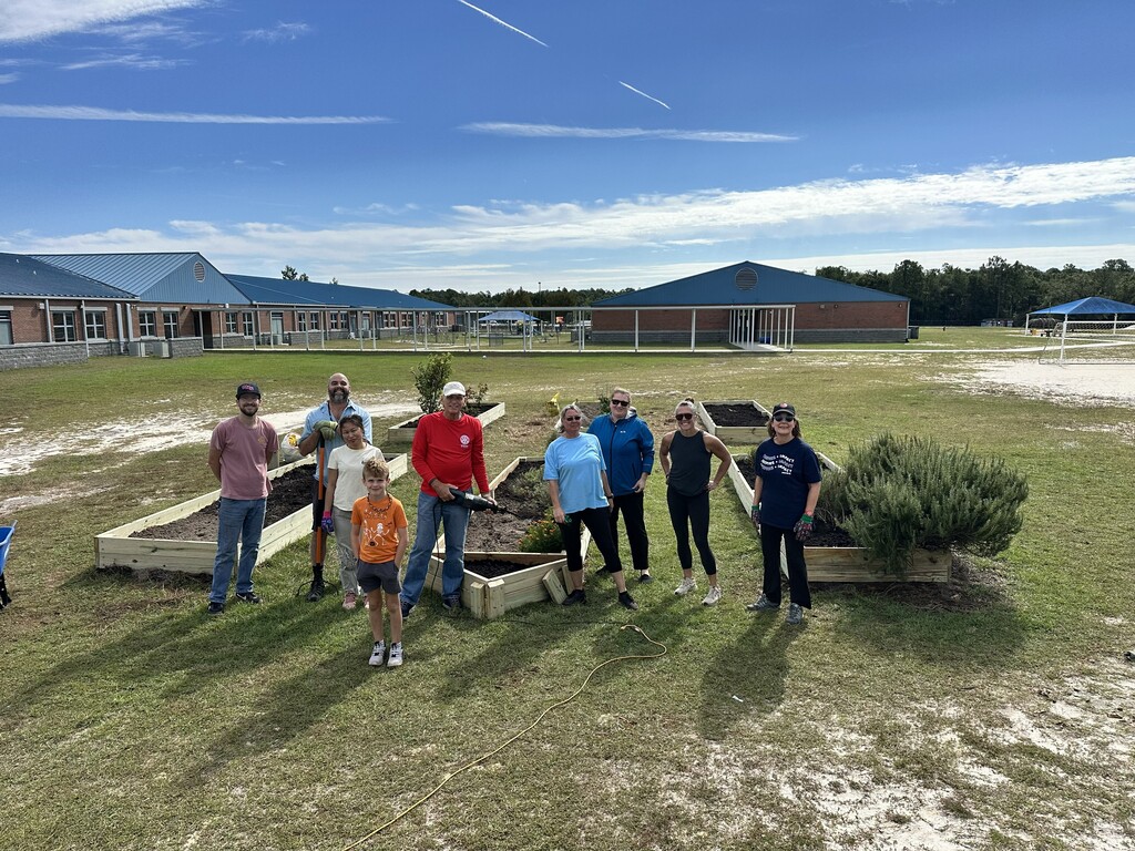 🌻 3 TONS OF SOIL. 2,700 LBS. OF COMPOST. ONE AMAZING COMMUNITY! 🌻 What an incredible effort to rebuild the Crawfordville Elementary School Garden! A special thank you to Wakulla Rotary Club, UF Extension, Wakulla County Schools, and Sodexo for the donations, teamwork, and collaboration that made this project possible. Most importantly, a HUGE THANK YOU to every volunteer who rolled up their sleeves and helped us get it done! 💚💪 We couldn't have done it without you. Thank you for investing your time and energy into creating something special for our students and school community!