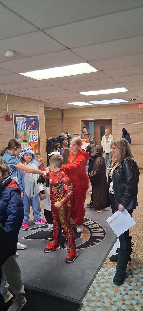 Halloween 2025. Costume Parade