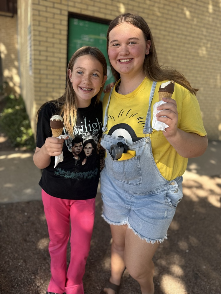 ✅