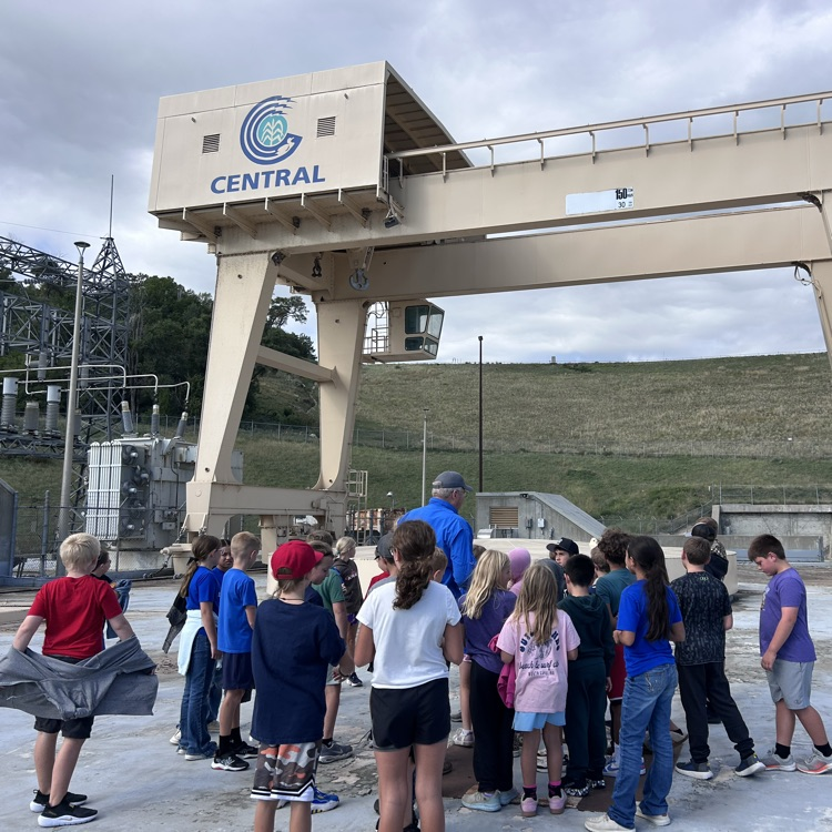 3rd, 4th, and 5th grade at the Kingsley Dam.