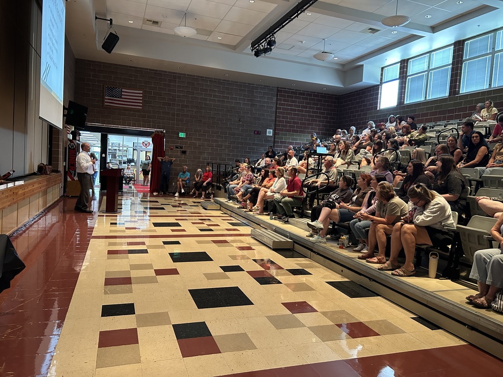 Superintendent presenting to staff