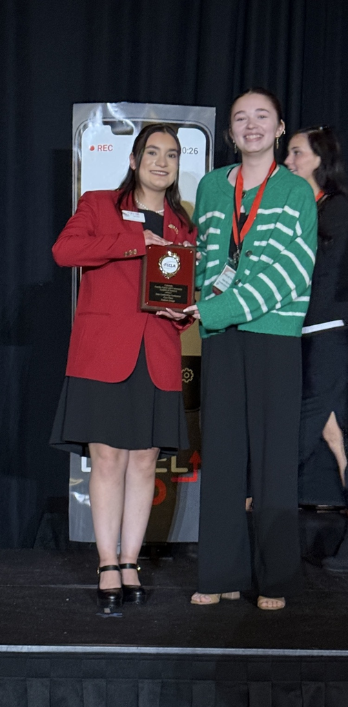 Avila 1st place Fashion Design