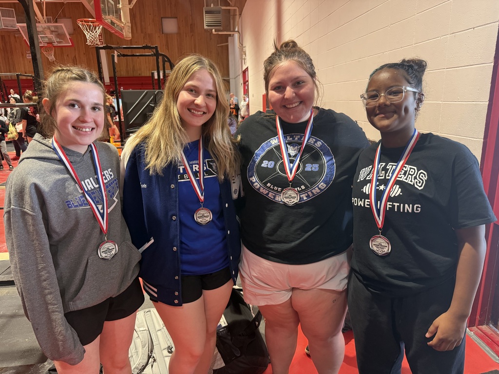 State qualifier girls Powerlifters 