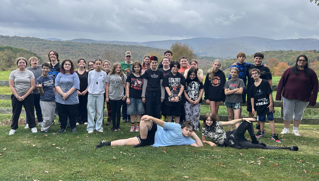 The Crush Connects group.