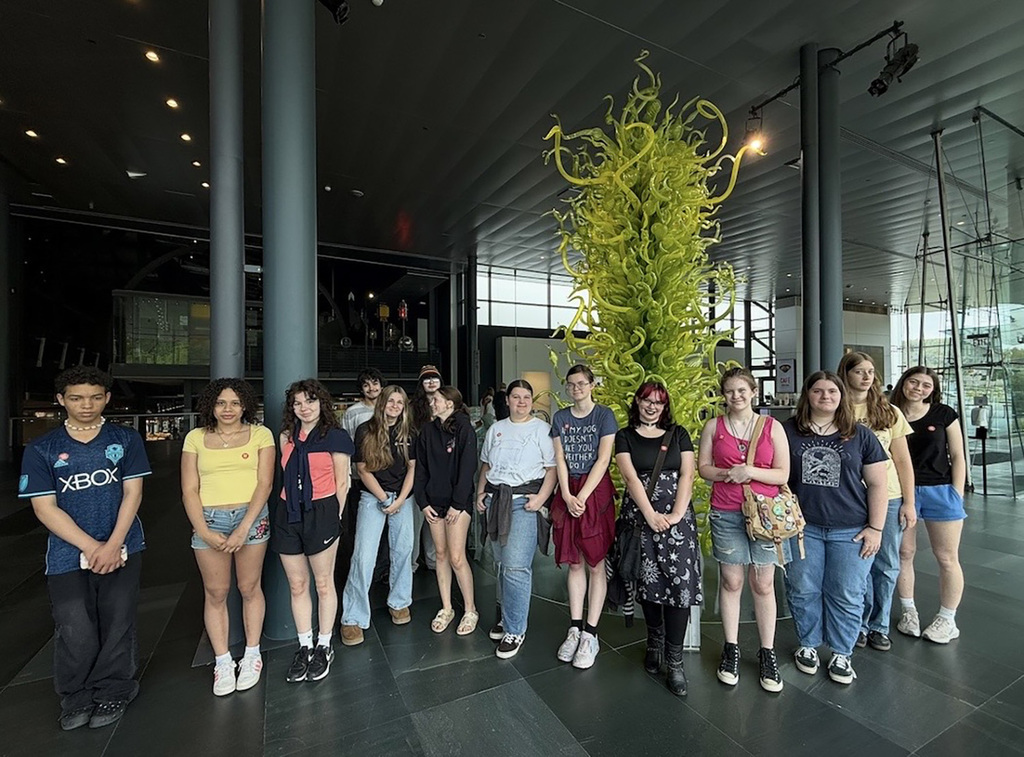 Students on the trip to the Corning Glass Museum 