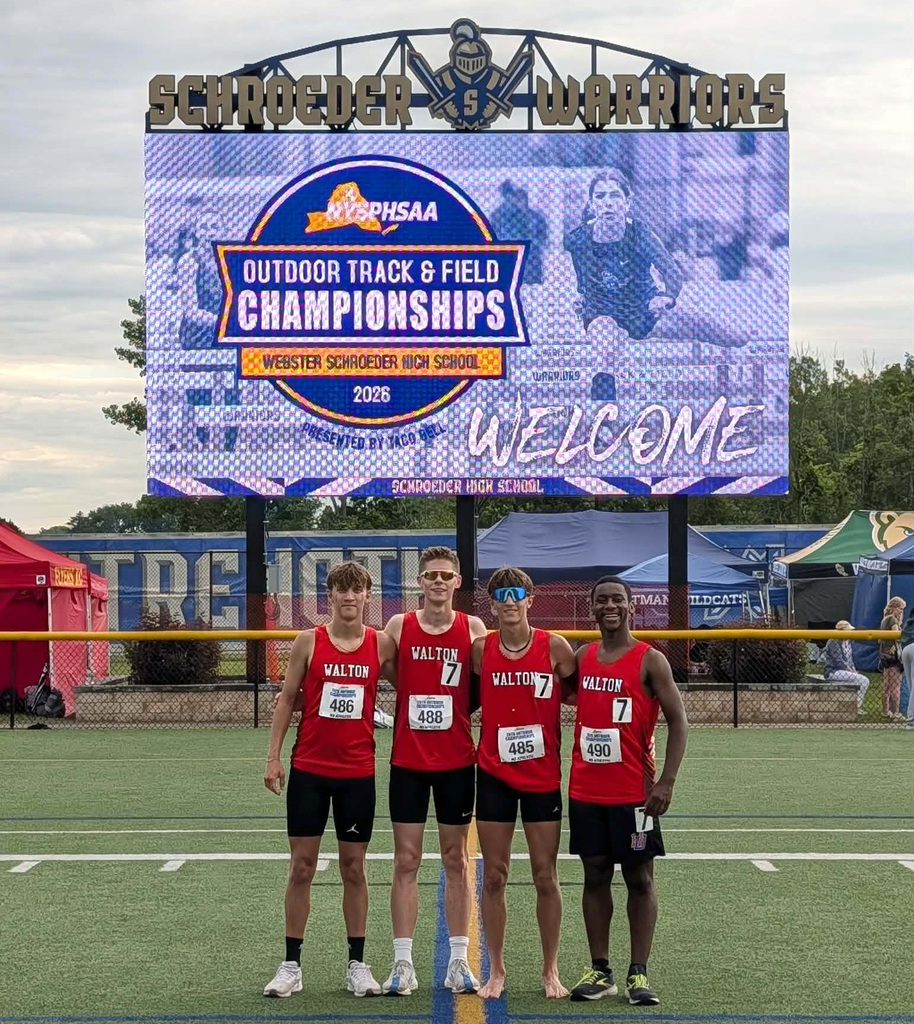 the 4x800 relay team from Walton