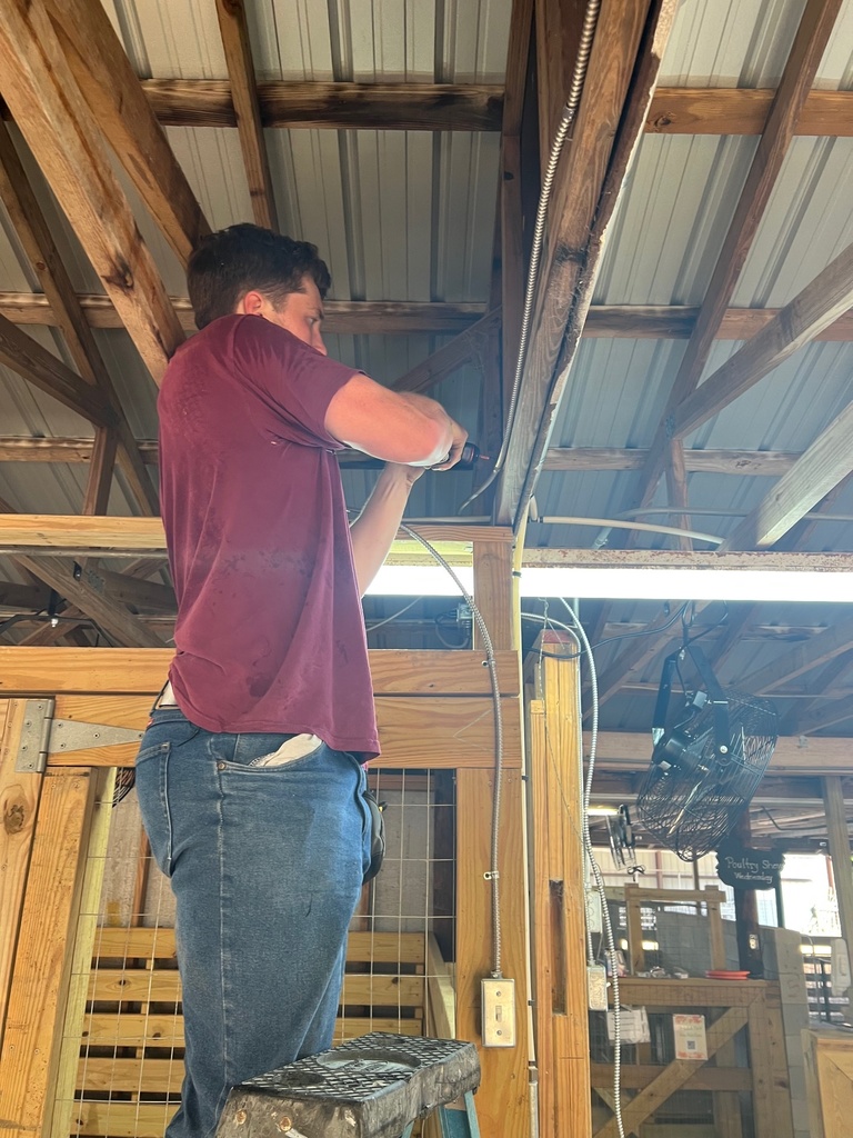 ECTC Electricity students working at The Fair!