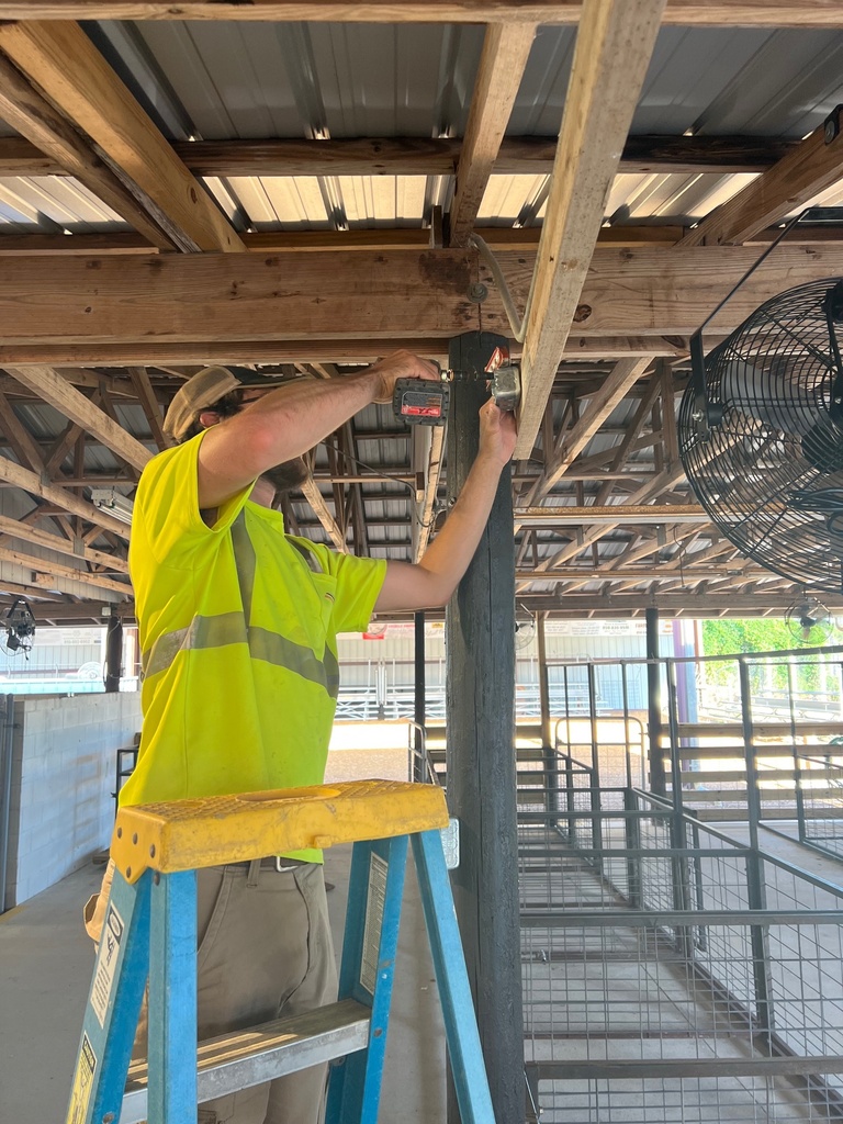 ECTC Electricity students working at The Fair!