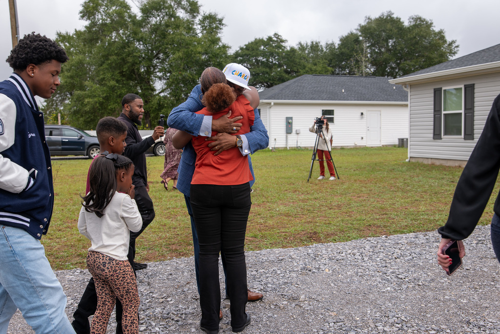 hughes hugging Samantha