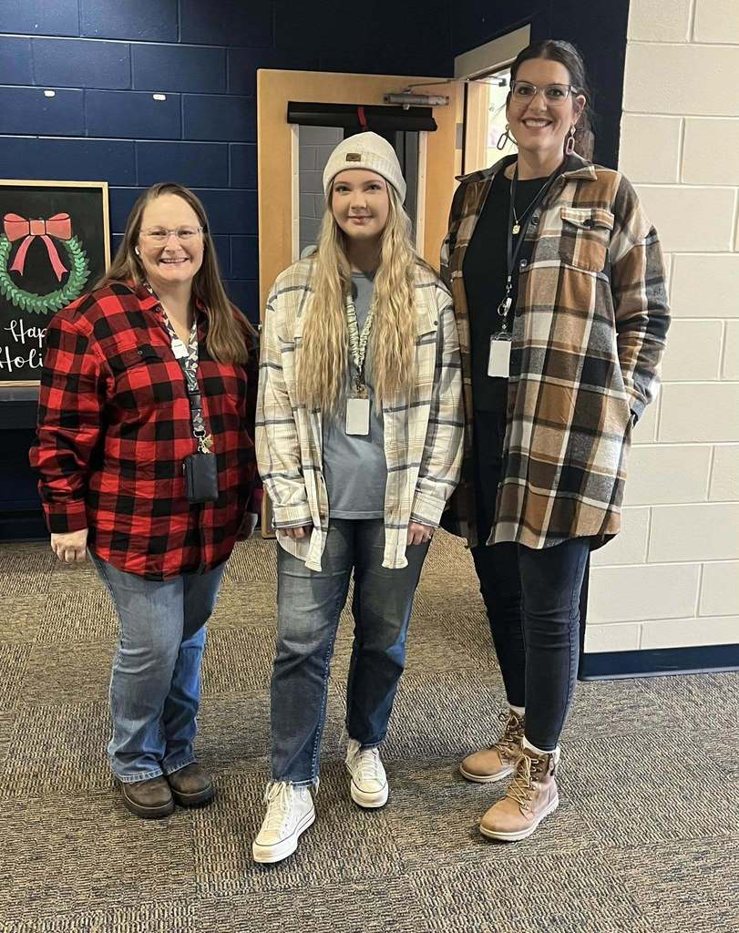 Holiday Spirit Week 12-15-25