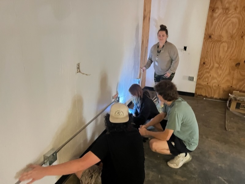 Electricity students at ECTC working in the community. 