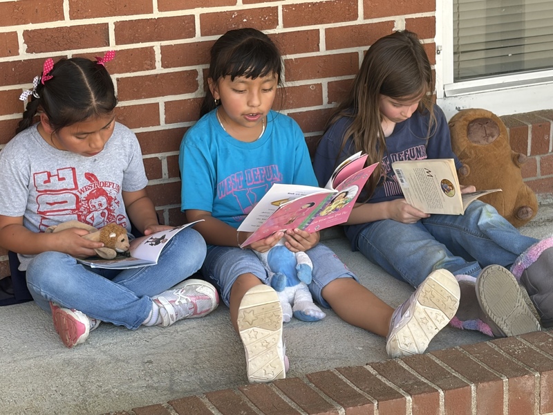 Reading With a Buddy 2