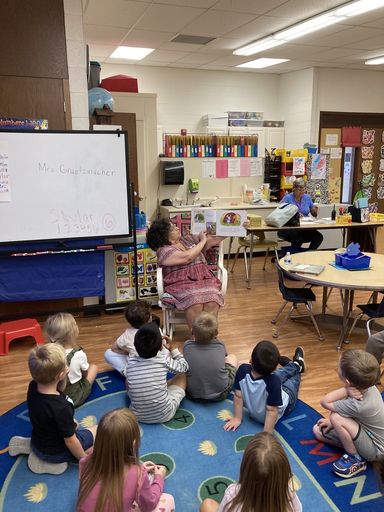 Mrs. Hummel's Junior Kindergarten Class enjoyed their first visit with Mrs. Gruetzmacher! She read cute stories about friendship, the children liked playing with her adorable finger puppets, and everyone loved her delicious, homemade, granger cookies! We appreciate Mrs. Gruetzmacher's kindness, talent, and time! 