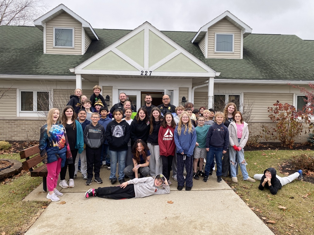 6th Grade at the Walworth Police Station