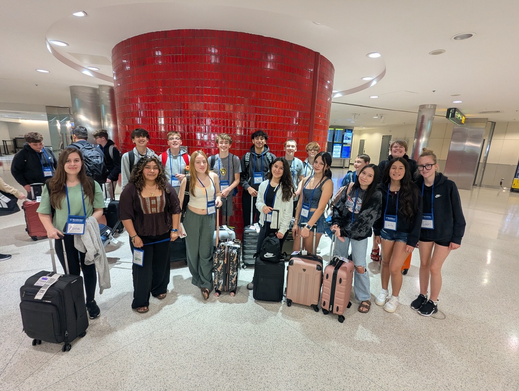 students at the airport 