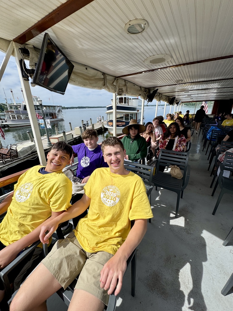 8th grade students on the boat ride.