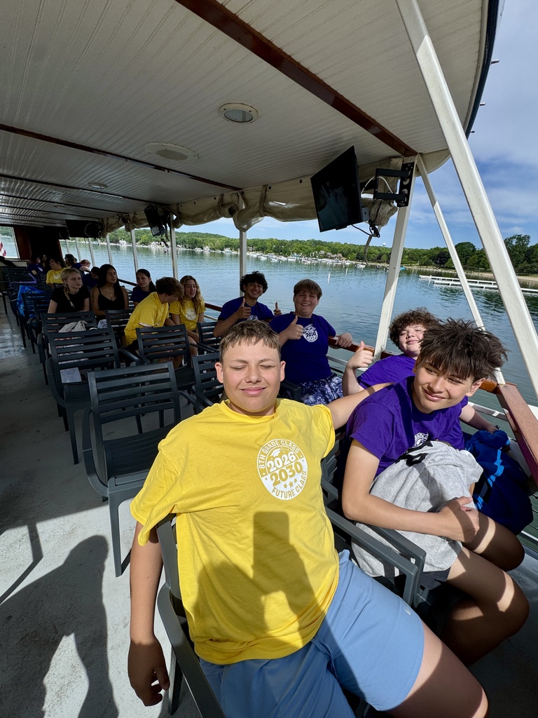 8th grade students on the boat ride.