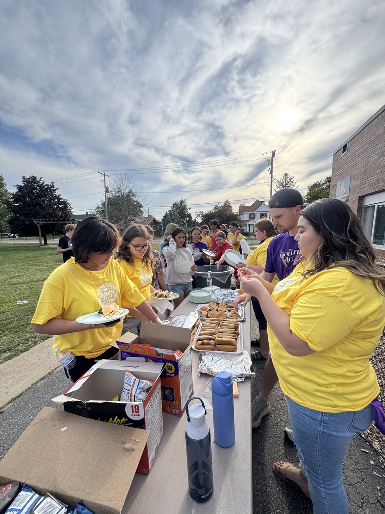 students at the cook out