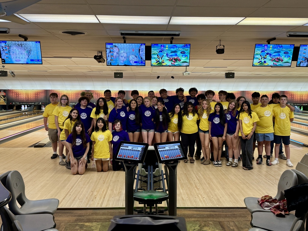 8th grade students at the bowling alley
