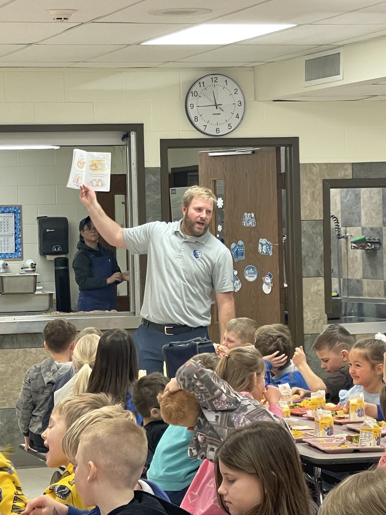 Special Guest Reader at Lunch 📚✨