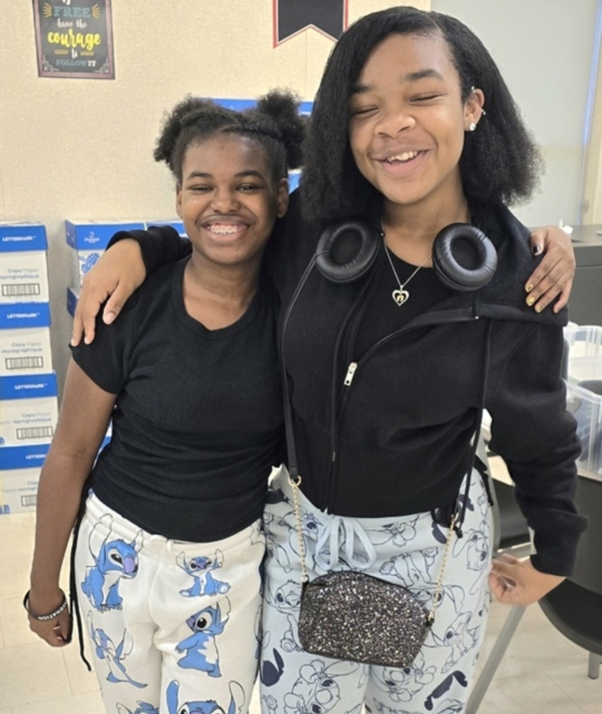 2025 Homecoming Spirit Week - TWIN DAY