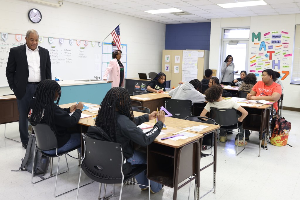 Warren County Middle School NC State Superintendent Mo Green Golden LEAF