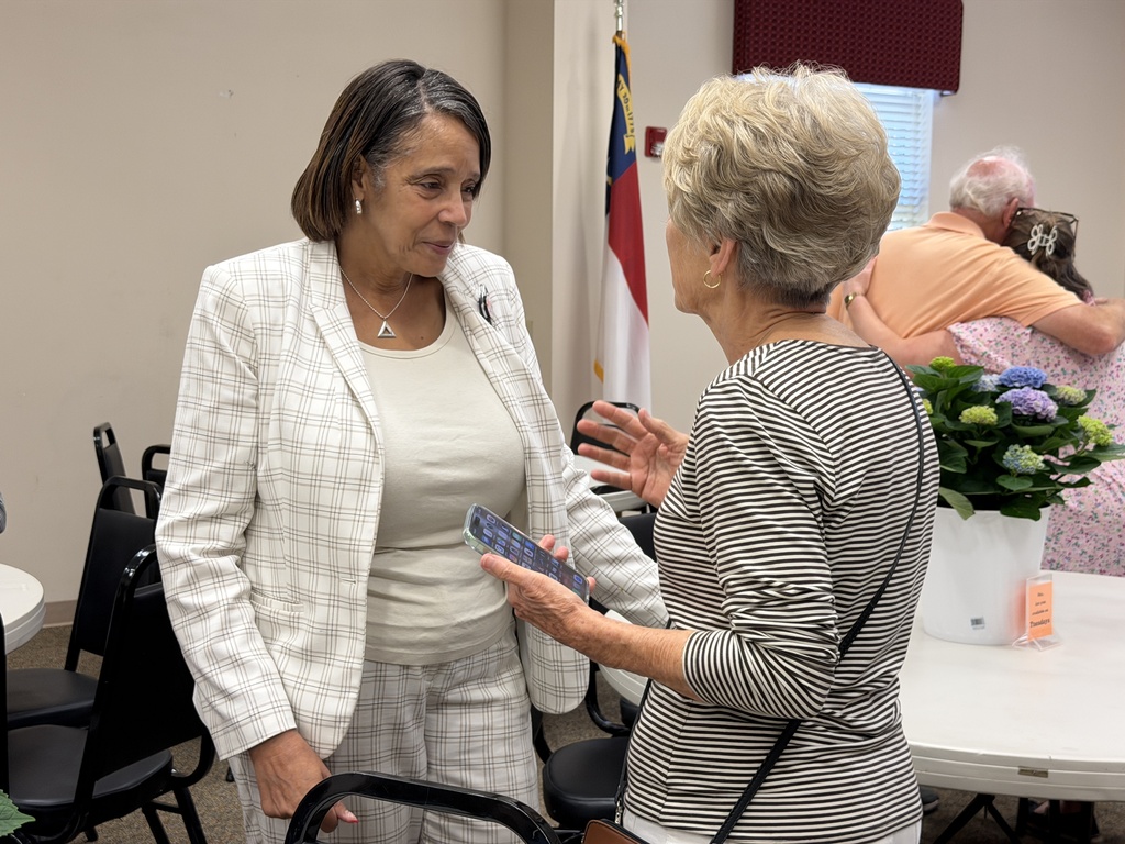 Warren County Schools Tuesdays Table Ribbon Cutting Ceremony