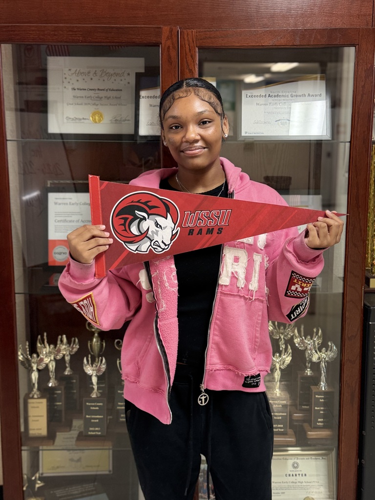 Sherese holding WSSU flag
