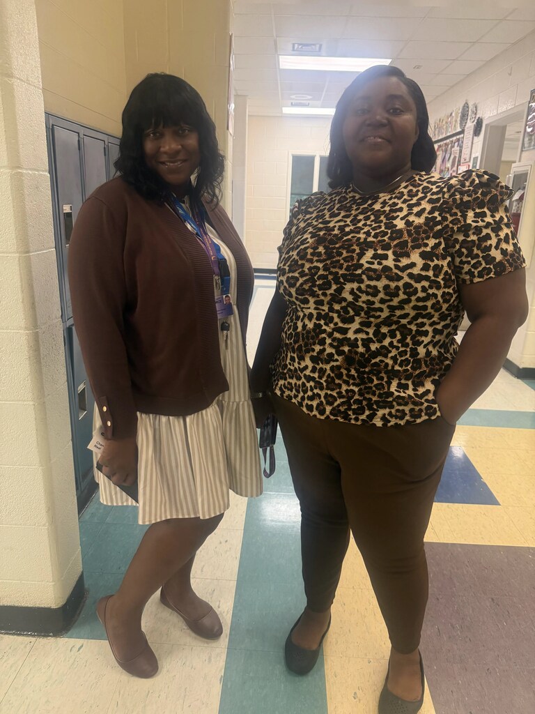 Twin Day - Hello Week 2026