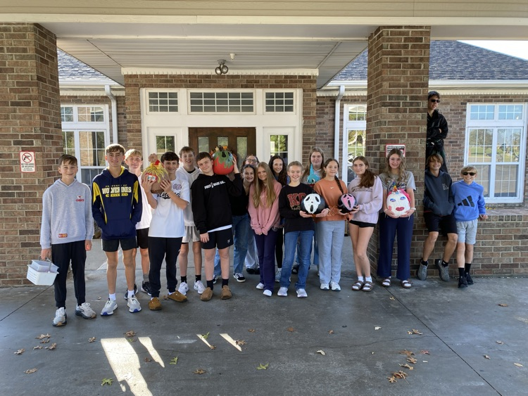 8th Grade Magic Me visited the Country Club today delivering pumpkins made by Life 101 classes to the residents 🎃