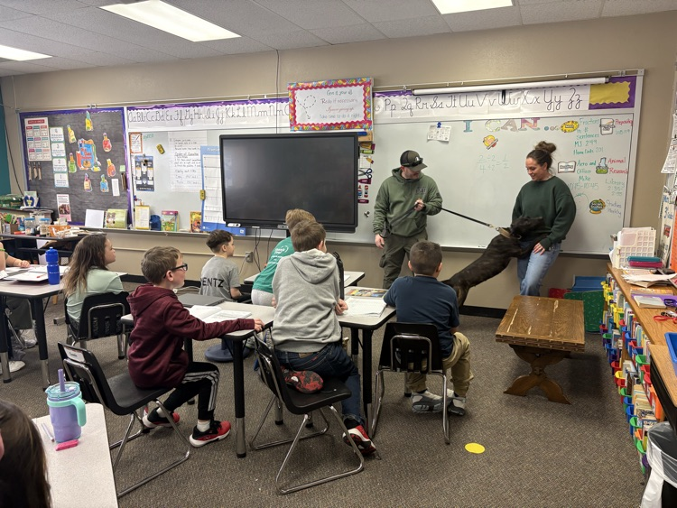 Sheriff Deputy Feist and Narcotics Detective Carissa answering questions
