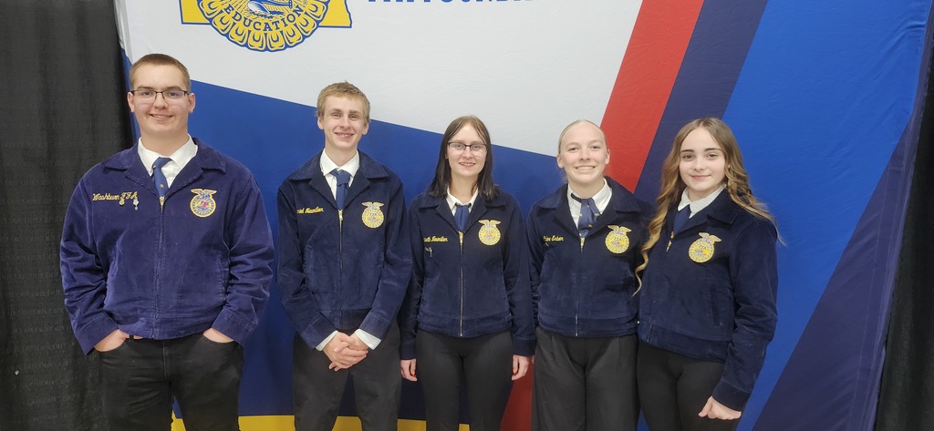 The agronomy team received a bronze award: Donnie Vetter (silver), Dan Neumiller (bronze), Elizabeth Neumiller (silver), Chloe Erber (bronze), and Autumn Braasch.