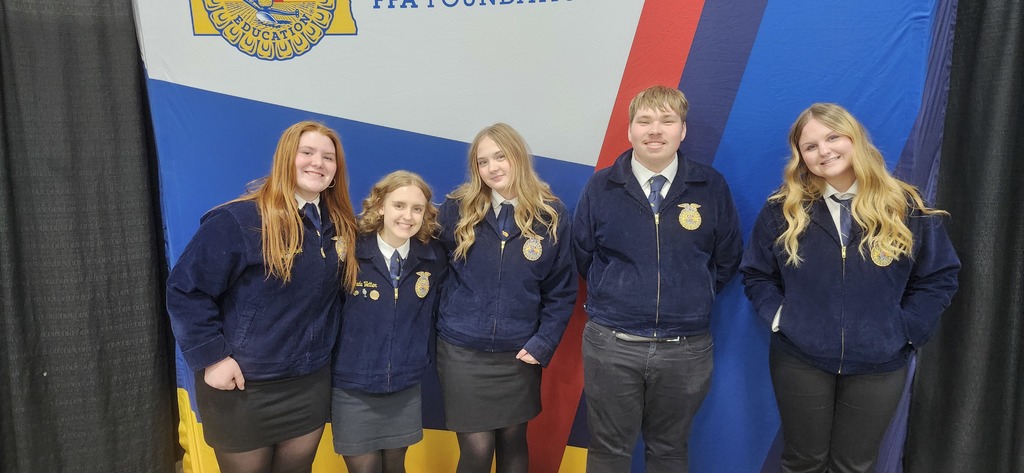 The ag. Sales team received a bronze award: Vivian Weber (bronze), Jada Vetter (gold), Isabel Samuelson (bronze), DJ Winter (bronze), and Ellie Goetz